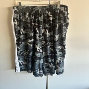Women's Black and Gray Camouflage Skirt